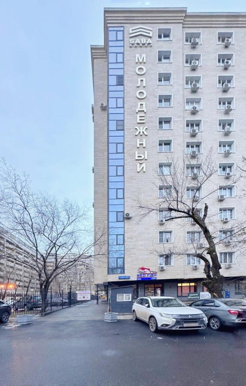 Modern Apartment In Golden Square Alma-Ata Exteriör bild